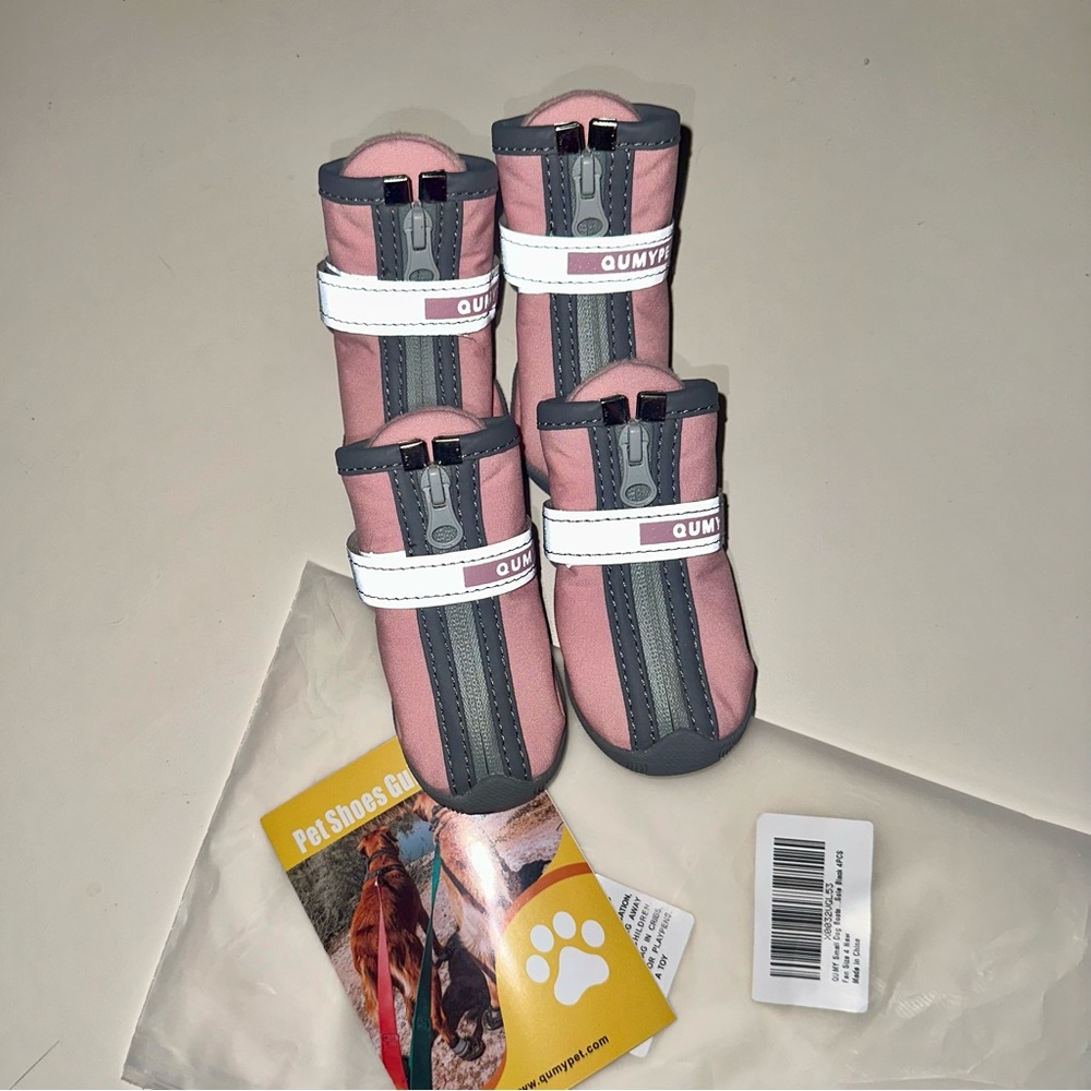 NWT QUMY Waterproof Dog Boots | Pink Reflective Shoes (Size 4)